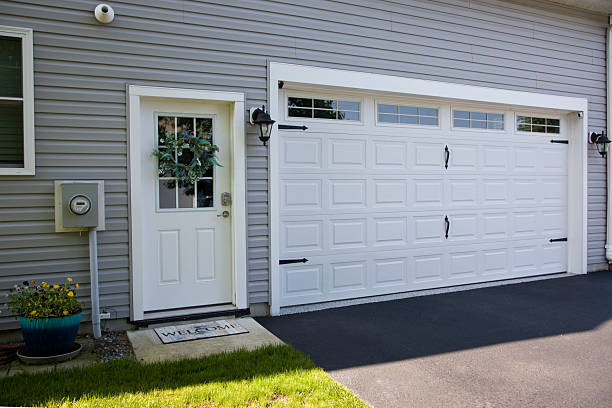 24/7 Emergency Garage Door Maintenance experts in Hartshorne, OK